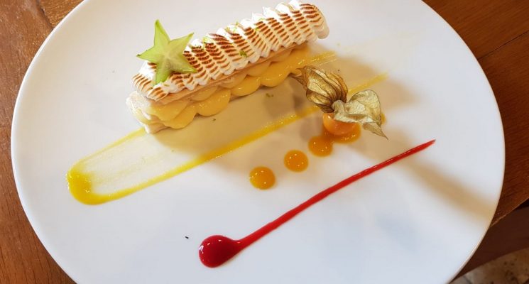 TABLE DU CHATEAU DE PENNAUTIER dessert